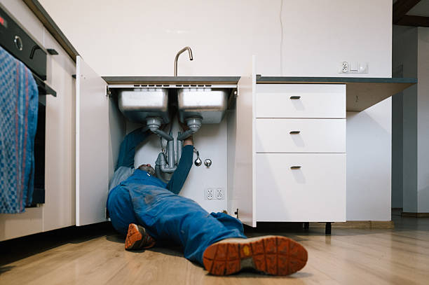 Professional Plumbing technician working in Richton Park, IL